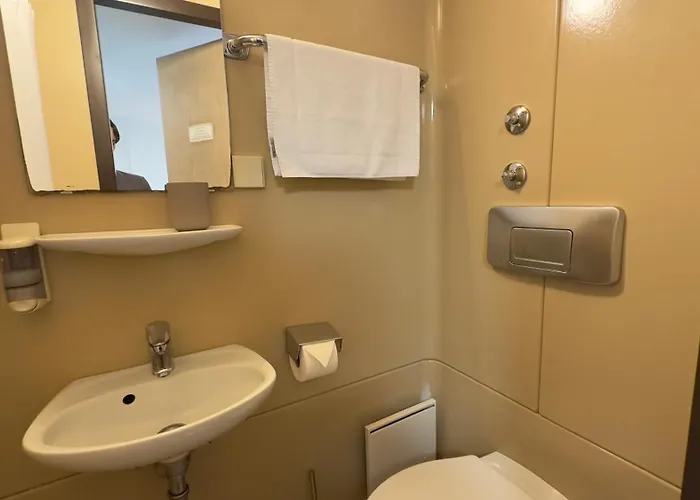 Aparmtent Im Muenchner Westen, Parkplatz Kostenfrei, Ruhig Appartement *